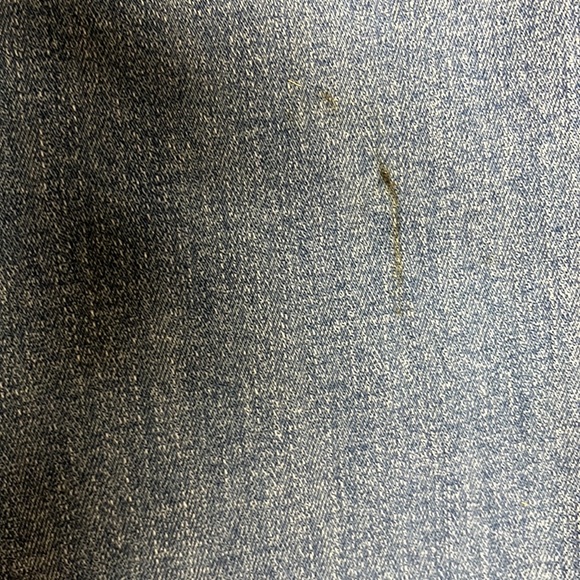 Bundle of clothes with brands American Eagle and a new day. jeans has stain - Picture 4 of 9